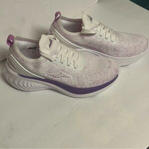 NWOB Avia Knit Athletic Sneakers Size 8.5 • White & Purple •‎ Athleisure